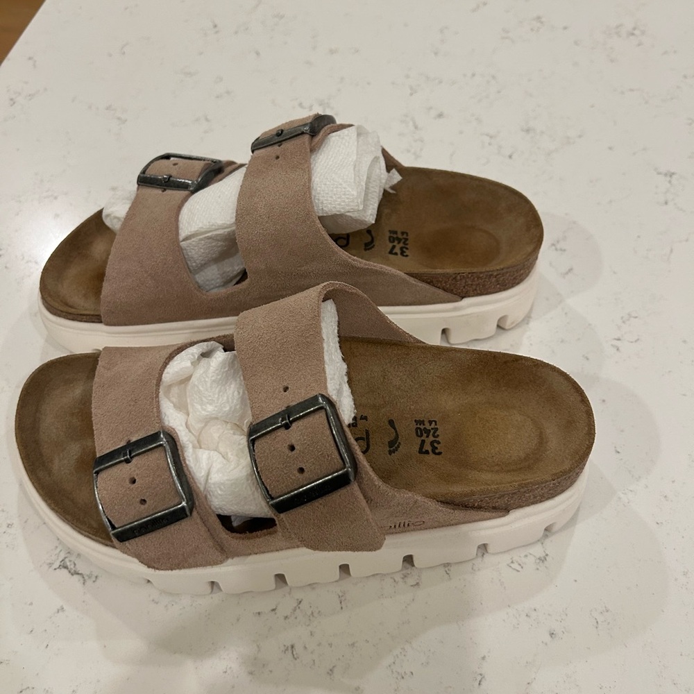 Birkenstock Papillio  “warm sand” color Suede Sandals with Buckles Size 7 or 37